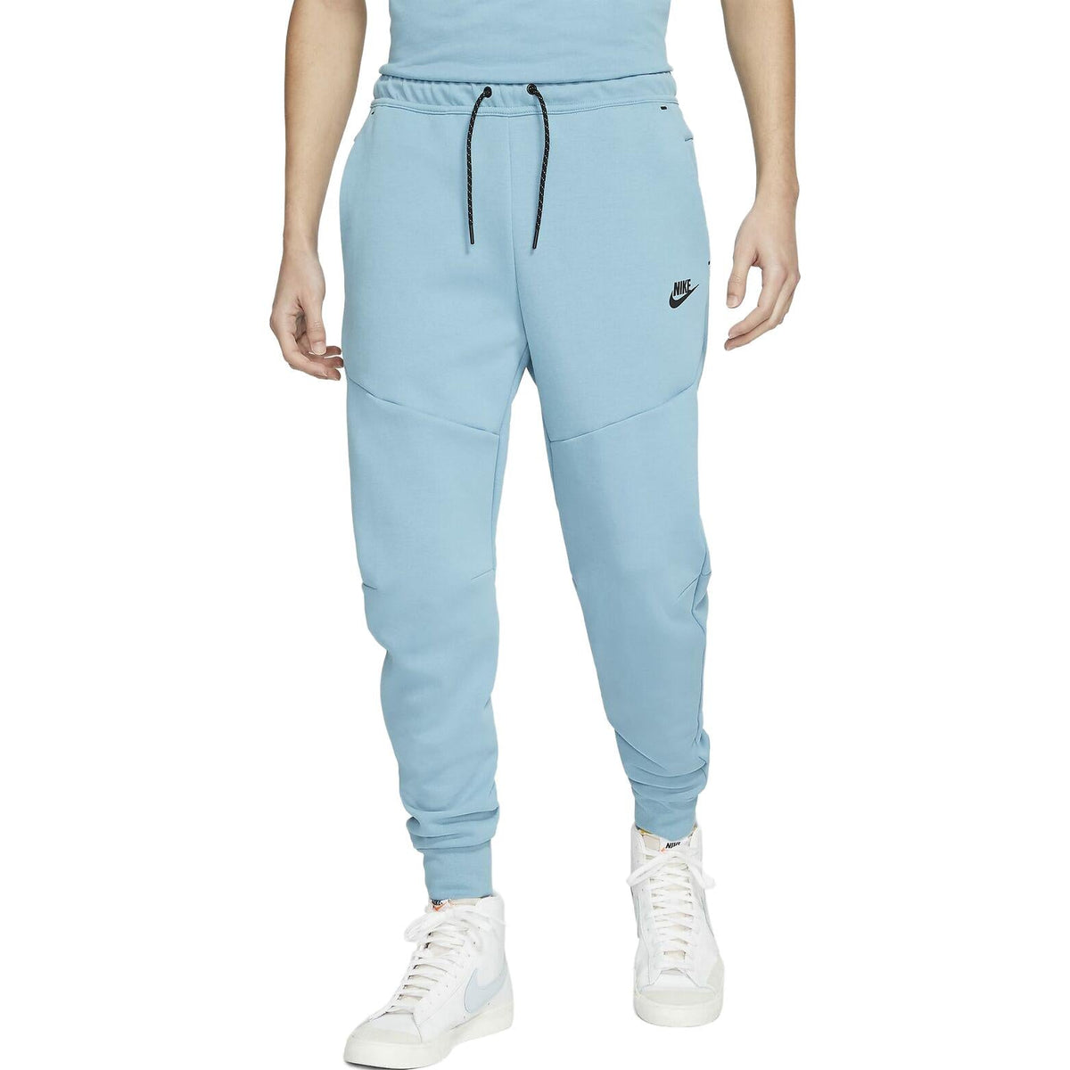 NIKE TECH FLEECE
