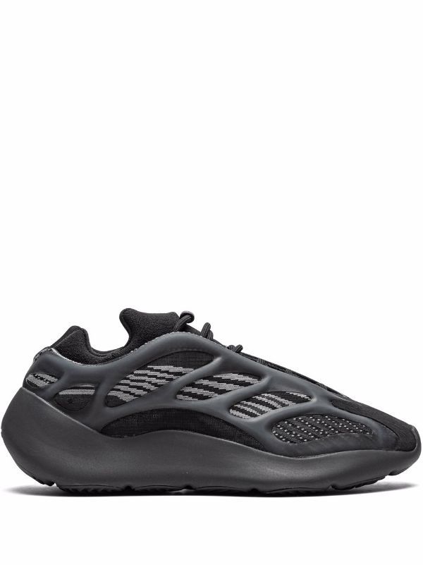 Adidas YEEZY Boost 700 V3 Black (Unisex)