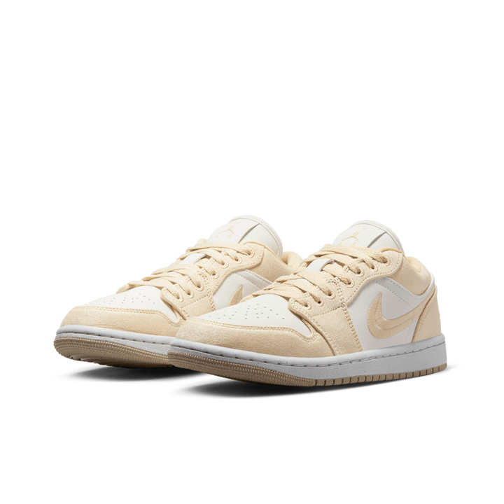 Air Jordan 1 Low SE (W)