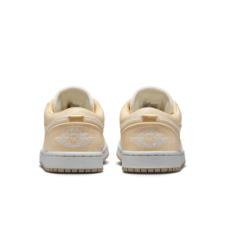 Air Jordan 1 Low SE (W)