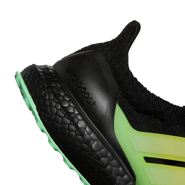 Ultraboost 5.0 DNA