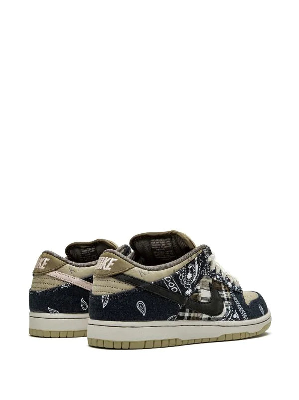 Nike Dunk Low “Travis Scott” (Unisex)